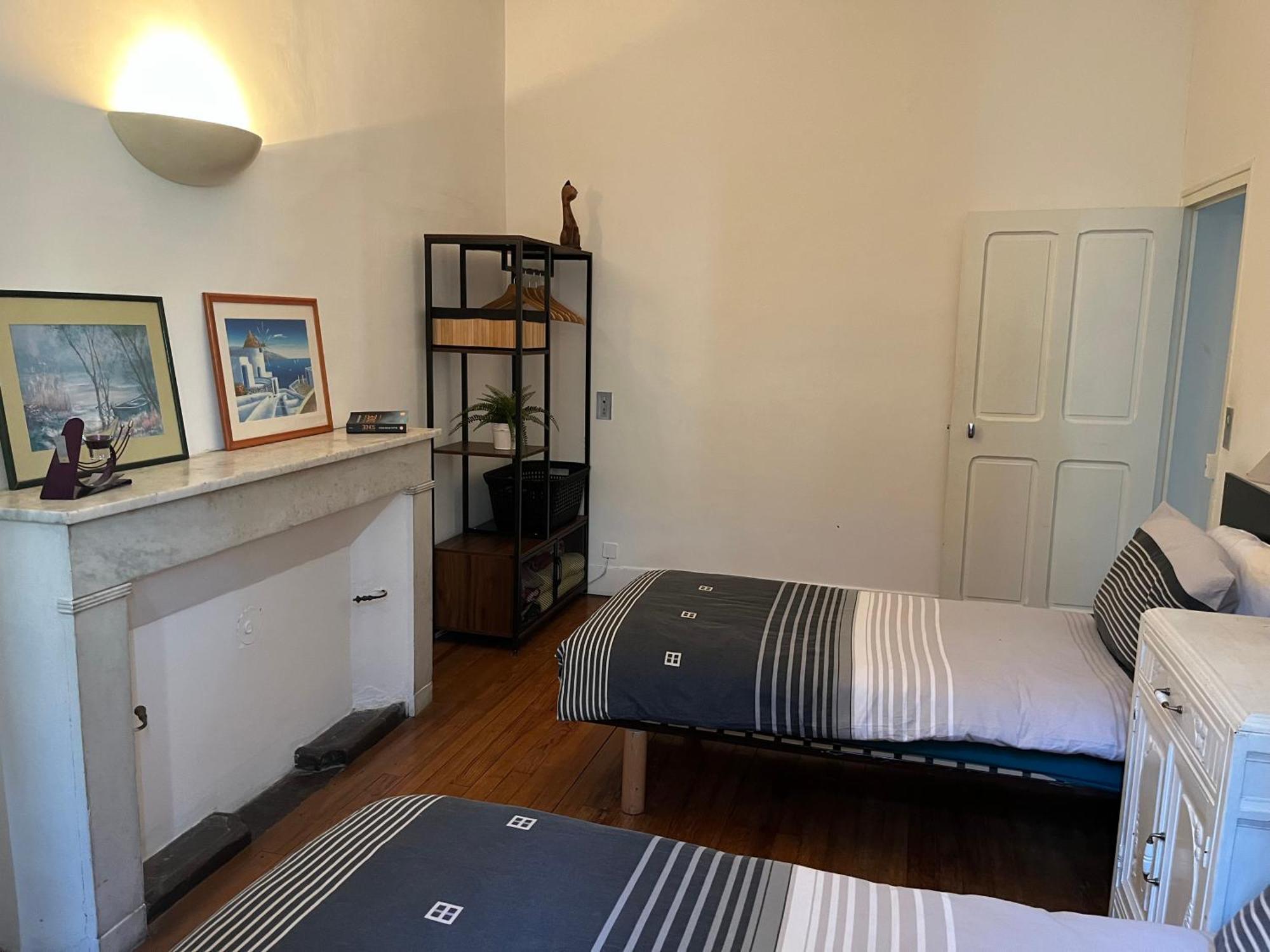 Le Charles IX Apartment Roussillon  Bagian luar foto